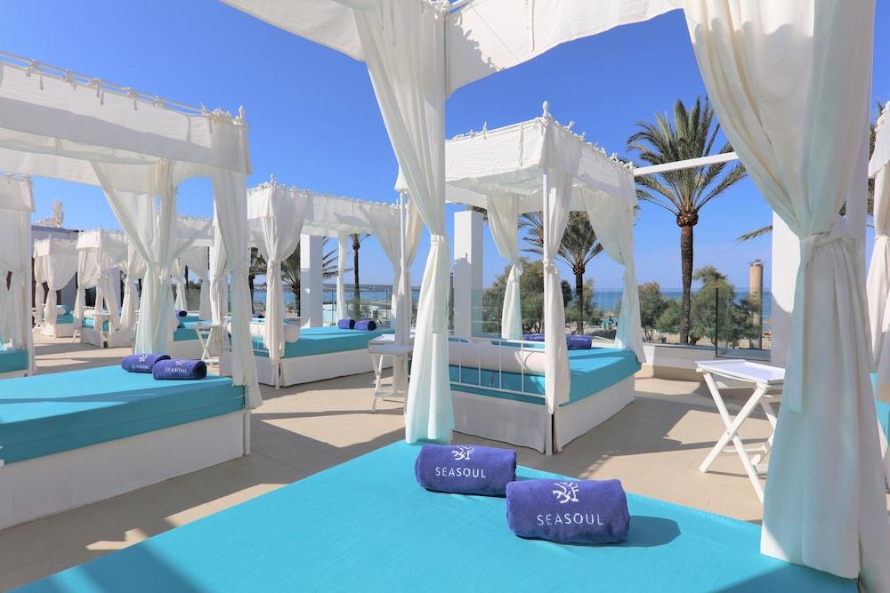 Iberostar Waves Bahia De Palma - Adults Only Hotel Playa de Palma  Exterior photo