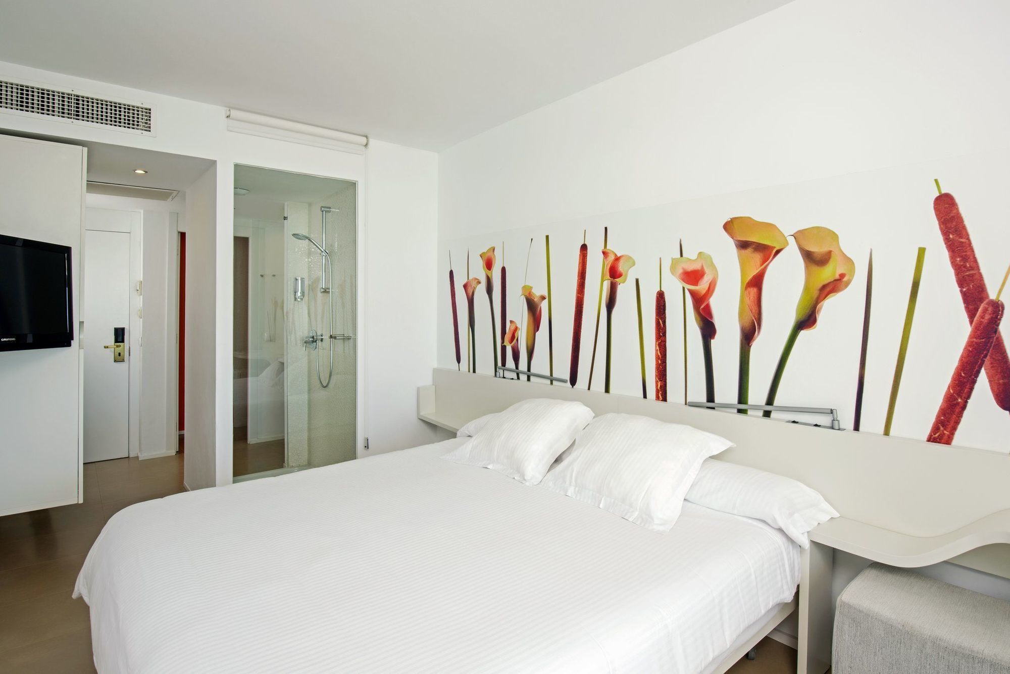 Iberostar Waves Bahia De Palma - Adults Only Hotel Playa de Palma  Exterior photo